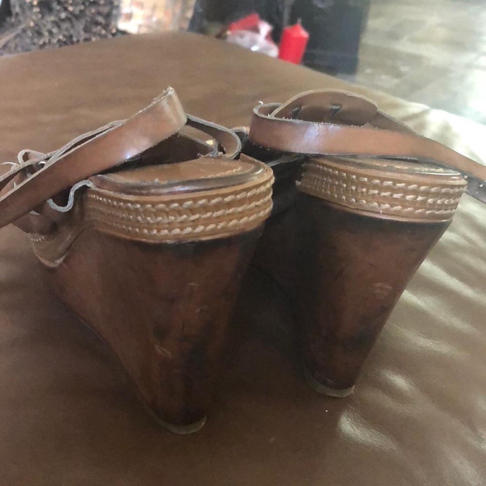 Nine West brown wedges - Picture 3 of 3